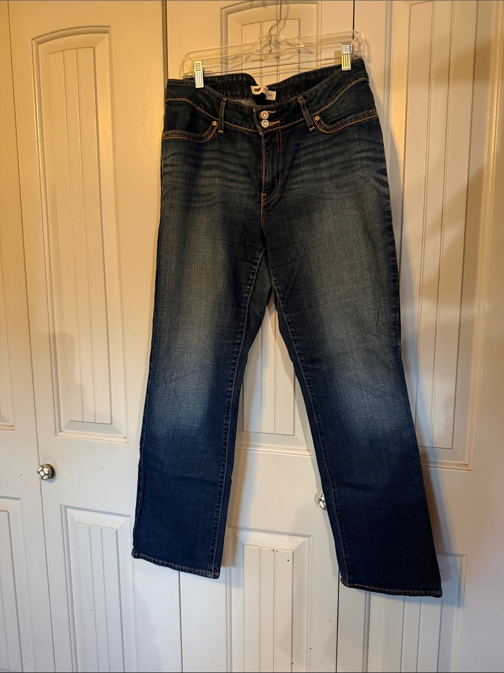 Levi's Women's Straight Leg Jeans - Medium Dark Blue Fade